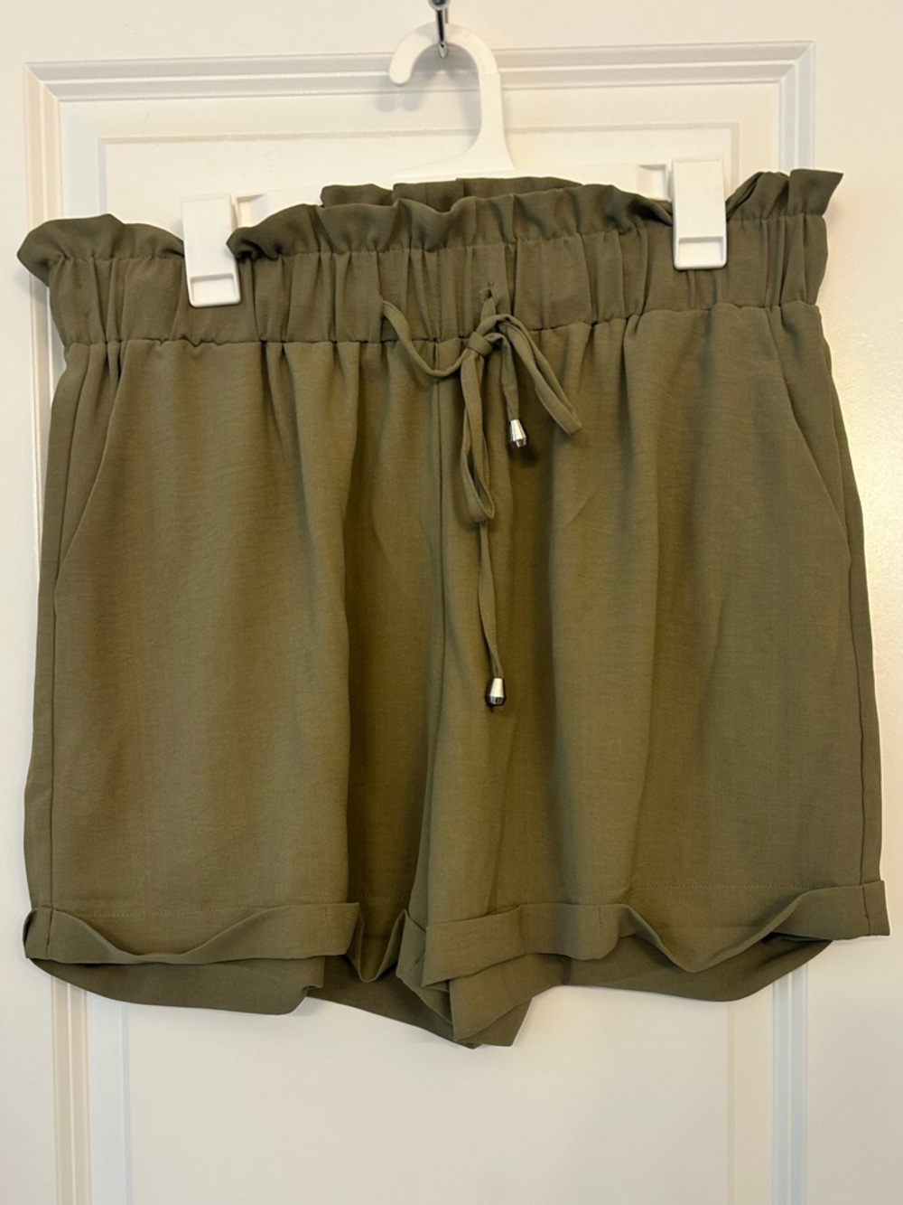 SHEIN Curve Olive Green Paperbag Waist Shorts Size 1XL High Waisted Tie Front